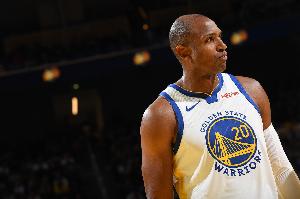 科尔：会继续让霍福德担任首发中锋 喜欢他和追梦的搭档